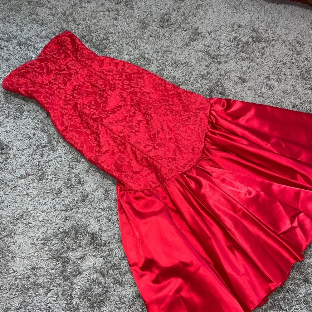 80s gown - Picture 2 of 4